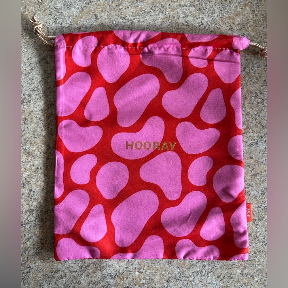 Ipsy Glam Bag Plus December 2022 Bag